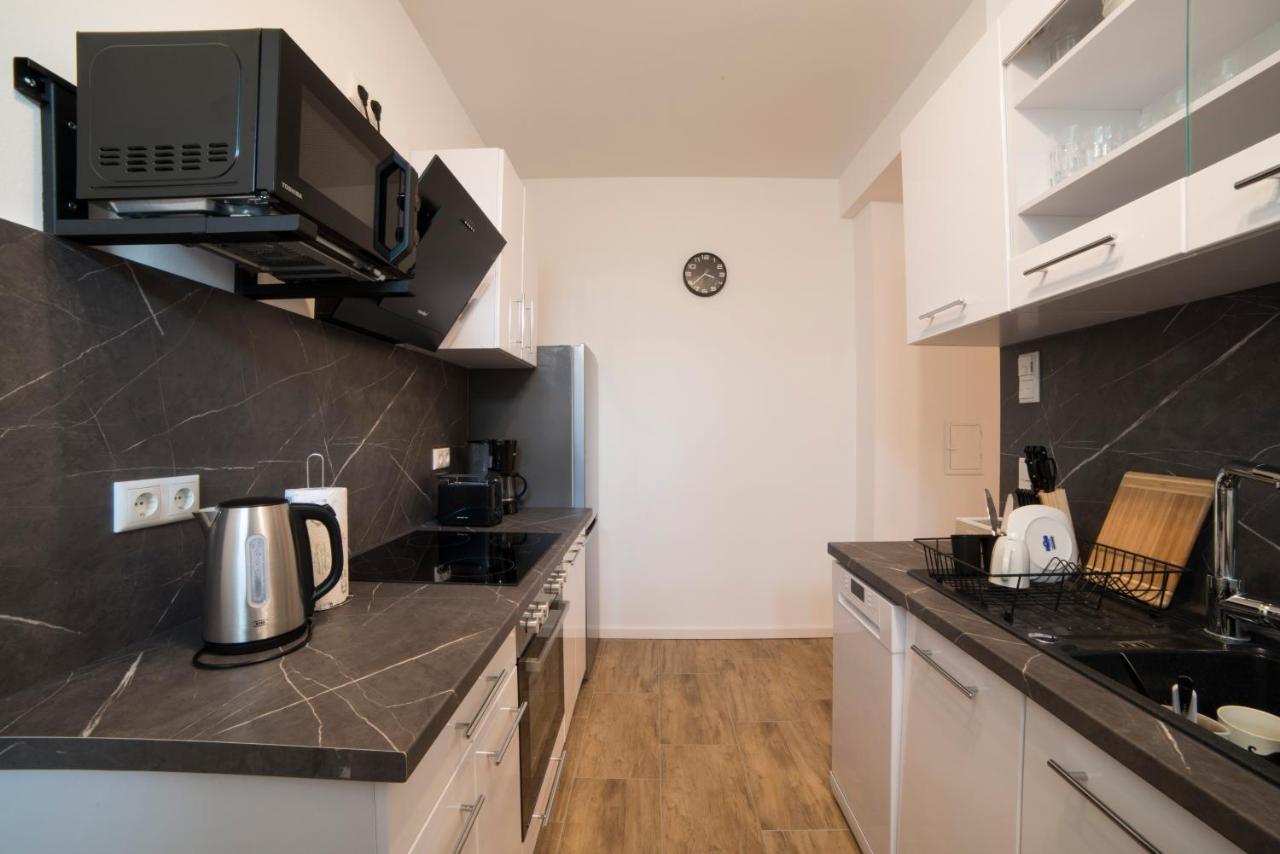 Schoene Ferienwohnung 78M2, 3 Schlafzimmer, 2 Baeder, Zentrumnah, 1Og Erfurt Exterior photo