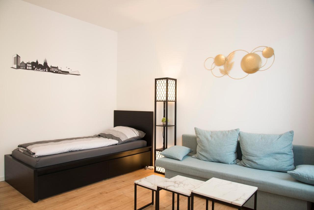 Schoene Ferienwohnung 78M2, 3 Schlafzimmer, 2 Baeder, Zentrumnah, 1Og Erfurt Exterior photo
