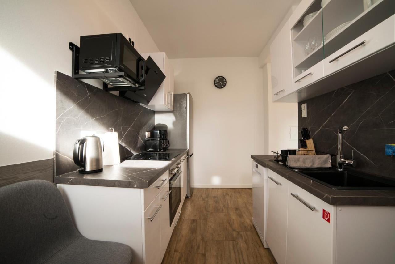 Schoene Ferienwohnung 78M2, 3 Schlafzimmer, 2 Baeder, Zentrumnah, 1Og Erfurt Exterior photo
