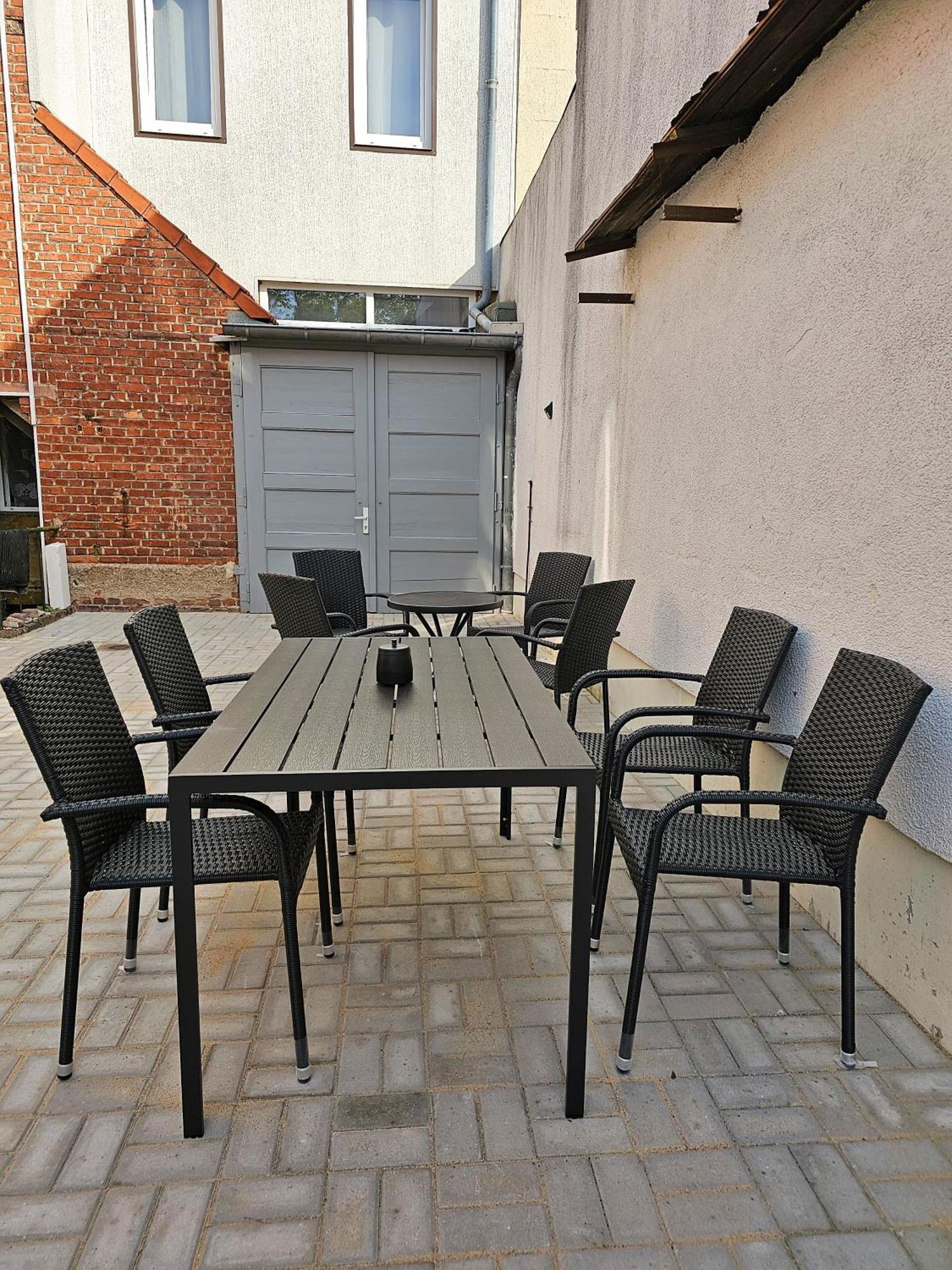 Schoene Ferienwohnung 78M2, 3 Schlafzimmer, 2 Baeder, Zentrumnah, 1Og Erfurt Exterior photo